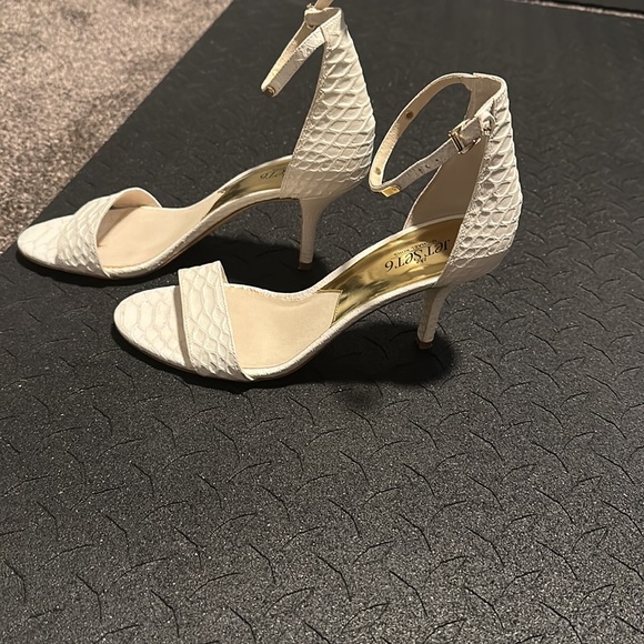 Michael Kors Jet Set sandals - Picture 2 of 4